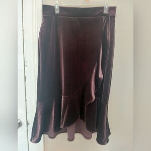 GAP Velvet Midi Tulip Skirt in Deep Burgendy
